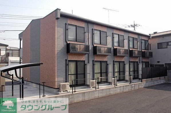 レオパレススカイブルーの物件外観写真